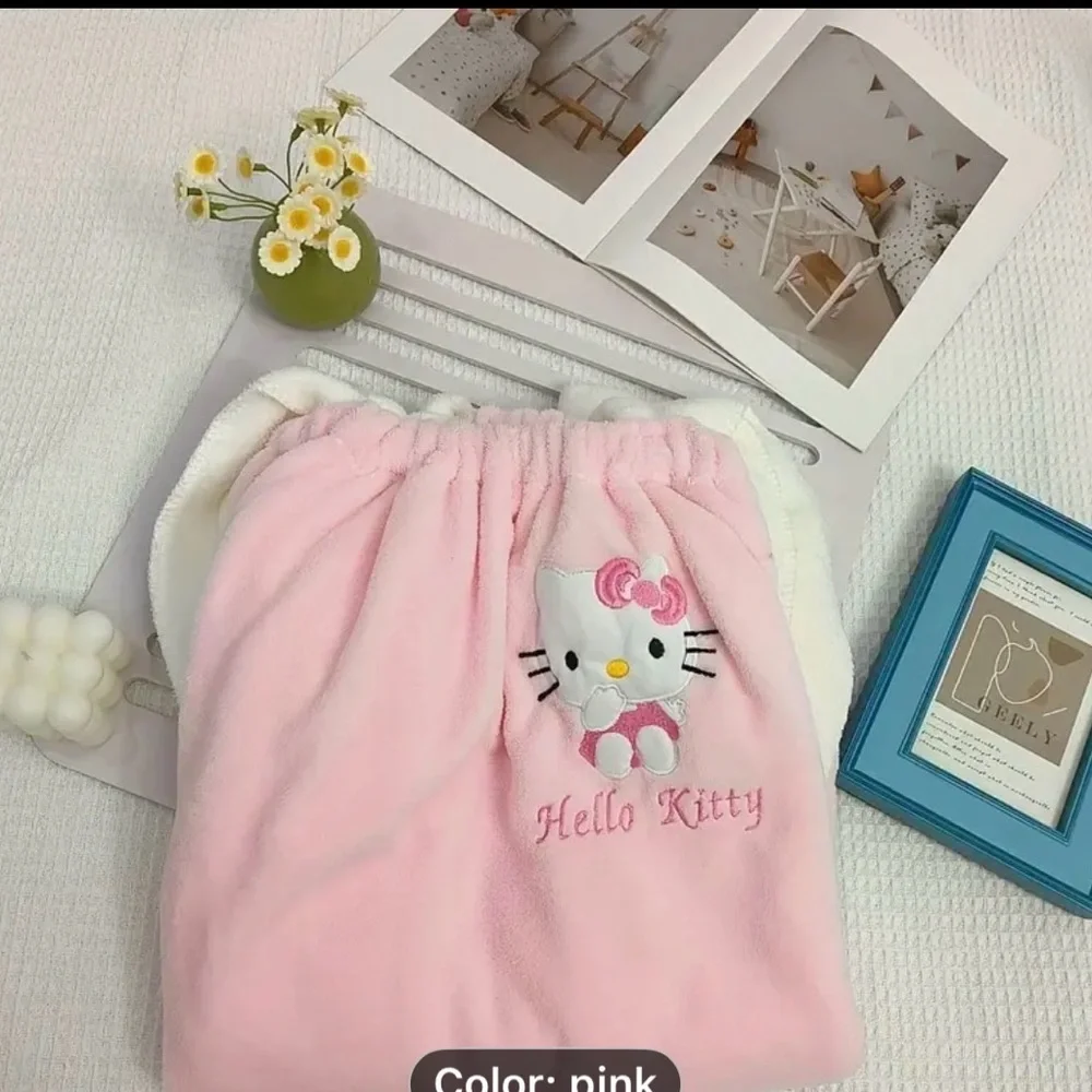 Hello Kitty Pink and White 3 piece towel set